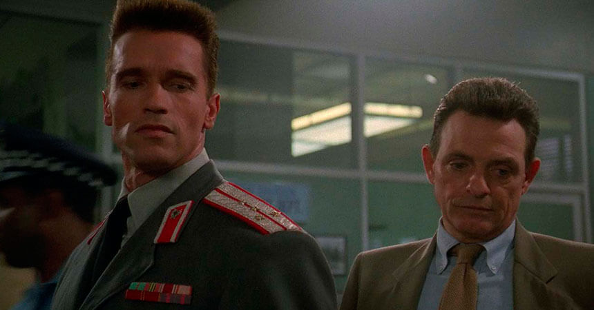 Смотреть Красная жара (1988) Гоблин онлайн Красная жара (1988) Гоблин